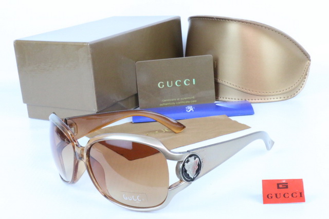 GUCCl Boutique Sunglasses 085